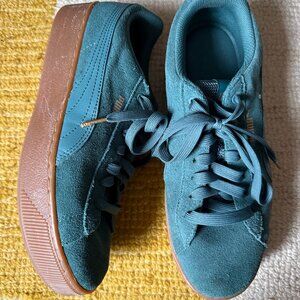 PUMA Suede Platform Teal Sneakers Size 10